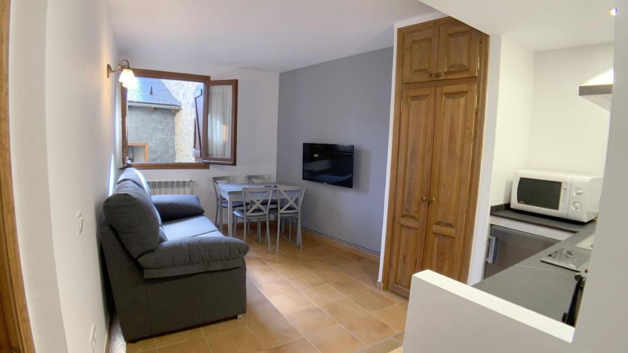 C12 - Apartamento Casa Llorgodo 3 - Villmor 塞尔勒 外观 照片